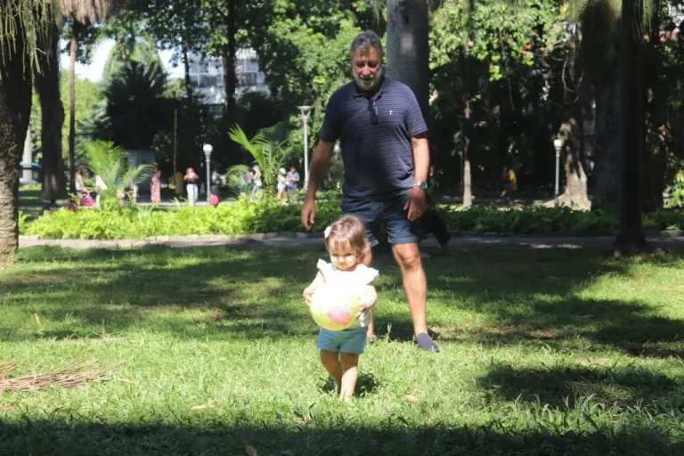 Papai e Fernanda no parque